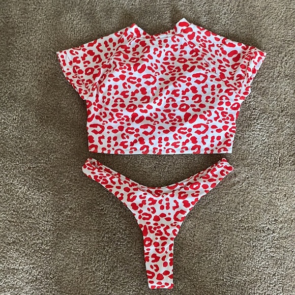 Red cheetah print shirt thong bikini - Picture 3 of 3